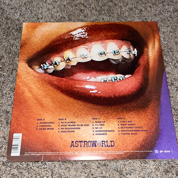 Travis Scott Astroworld vinyl record - Picture 2 of 4